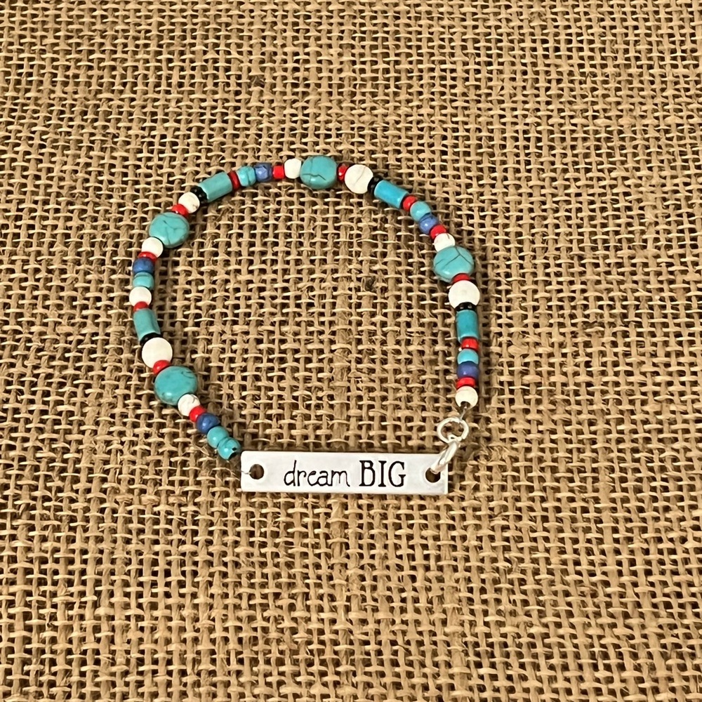 Bead bracelet custom design